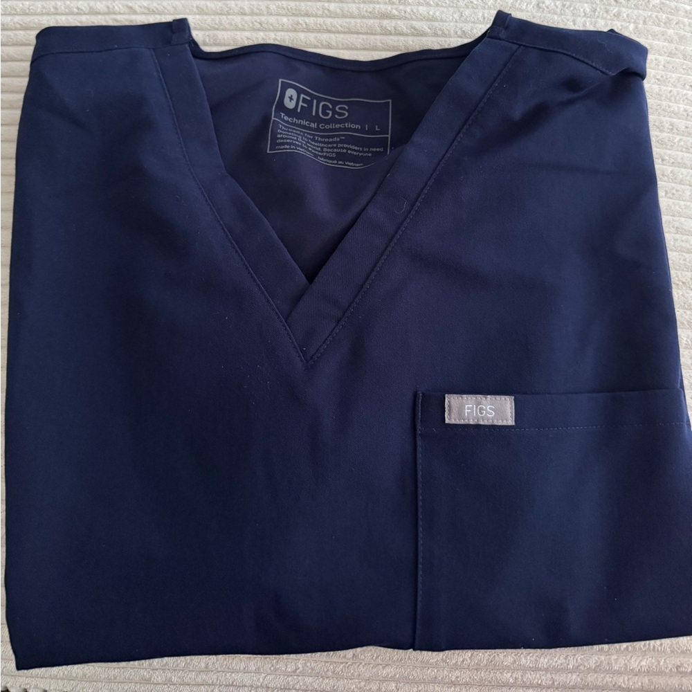 Figs One Pocket Scrub Top